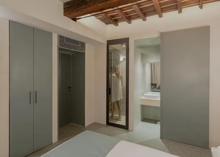 Design With Private Pool In Campo Dei Fiori דירה *